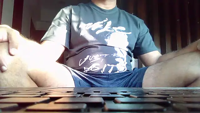 Snapshot of deltaforce1987 chatting on January 7, 2025, 11:26 am deltaforce1987 online show from January 7, 2025, 11:26 am