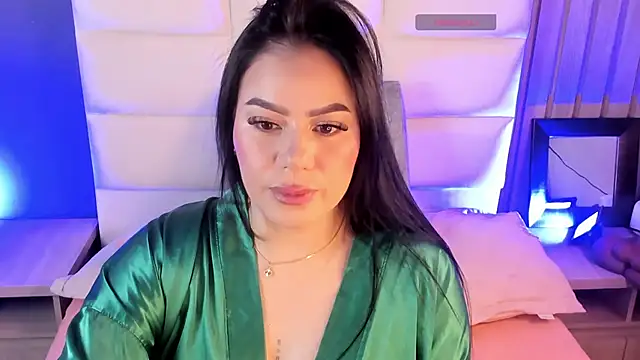 Snapshot of Miah_gomez_ chatting on May 9, 2026, 12:30 pm Miah gomez online show from May 9, 2026, 12:30 pm