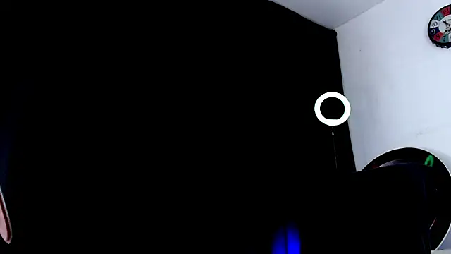 Antonywebb94 online show from December 16, 2025, 5:28 pm