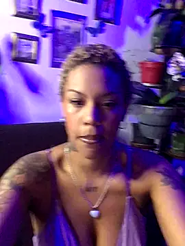 haiiley more online show from October 25, 2025, 12:21 am