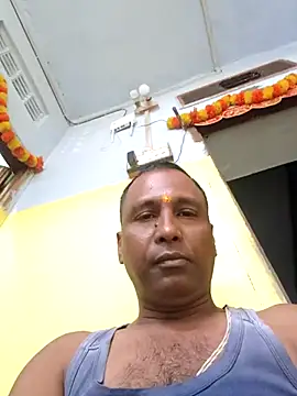 priyadarshiPRIYASEXCPL223 online show from May 17, 2026, 2:33 am