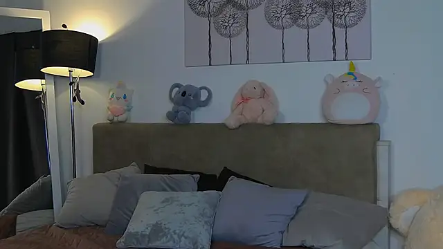 CassKiera online show from October 2, 2025, 4:38 am