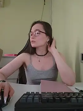 U KINKY online show from April 30, 2026, 11:39 am