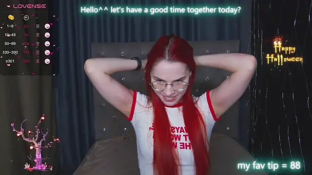 EmilyKents online show from October 17, 2025, 1:42 am