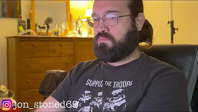 Snapshot of Seraph_De_La_Luna chatting on June 21, 2026, 9:20 pm Seraph De La Luna online show from June 21, 2026, 9:20 pm