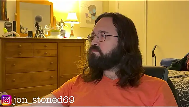 Snapshot of Seraph_De_La_Luna chatting on July 13, 2026, 1:16 am Seraph De La Luna online show from July 13, 2026, 1:16 am
