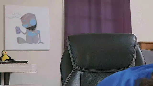 Snapshot of Seraph_De_La_Luna chatting on March 5, 2025, 4:13 am Seraph De La Luna online show from March 5, 2025, 4:13 am