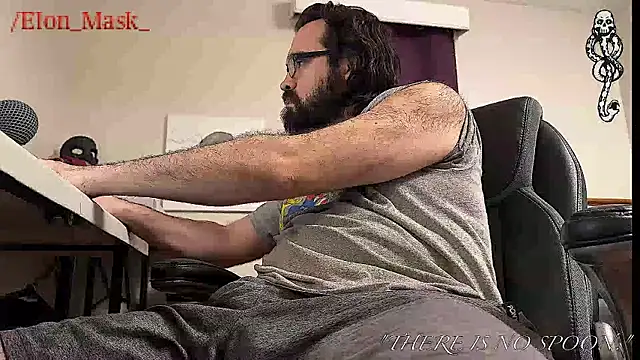 Snapshot of Seraph_De_La_Luna chatting on February 13, 2025, 10:44 am Seraph De La Luna online show from February 13, 2025, 10:44 am