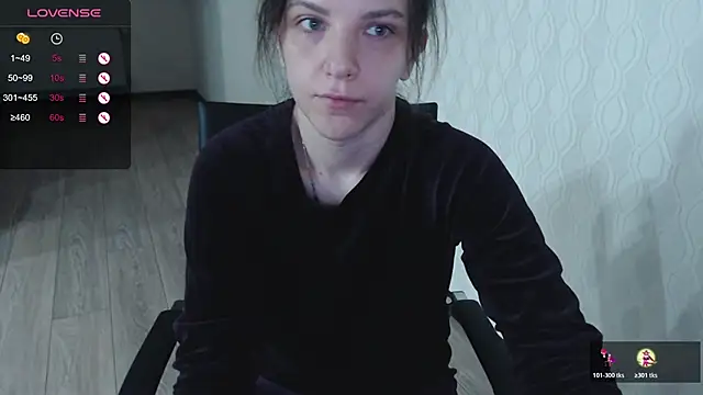 LisaHeart online show from November 1, 2025, 2:11 pm