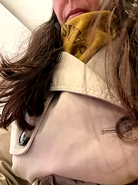 eveangelll online show from October 7, 2025, 7:31 am