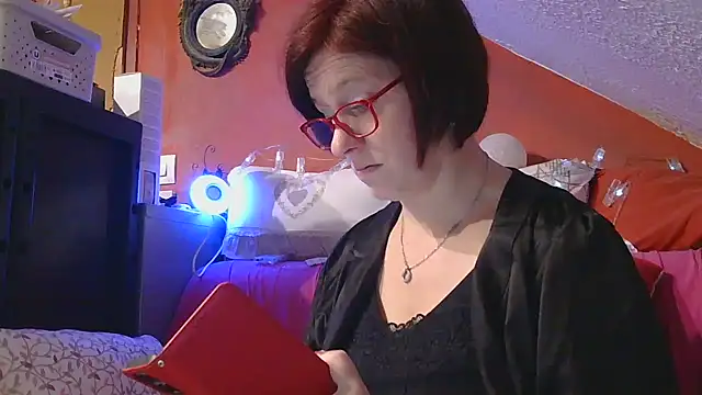 Snapshot of lanax chatting on April 22, 2026, 11:28 am lanax online show from April 22, 2026, 11:28 am