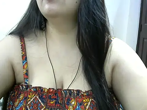 Snapshot of Shruti_139 chatting on July 28, 2026, 8:52 pm Shruti 139 online show from July 28, 2026, 8:52 pm