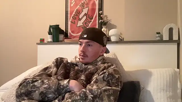 Snapshot of younghungginger chatting on January 4, 2025, 12:59 am younghungginger online show from January 4, 2025, 12:59 am