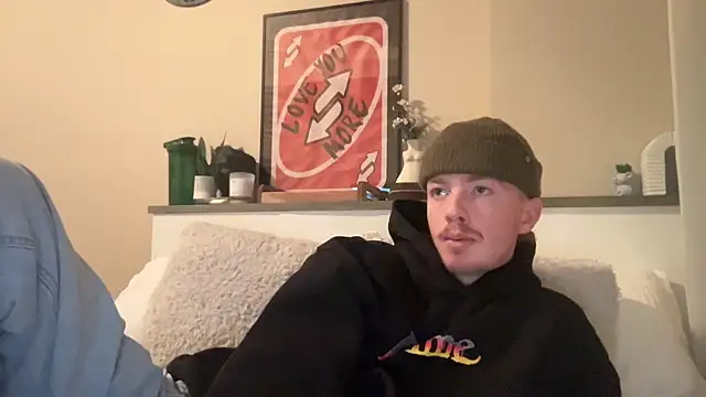 Snapshot of younghungginger chatting on December 31, 2024, 11:49 pm younghungginger online show from December 31, 2024, 11:49 pm