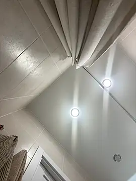 Yourdirtybitch online show from March 8, 2026, 7:22 am