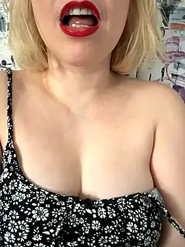 Yourdirtybitch online show from October 7, 2025, 8:59 am