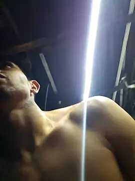 Snapshot of pene_latinoriico chatting on October 8, 2025, 5:42 am pene latinoriico online show from October 8, 2025, 5:42 am