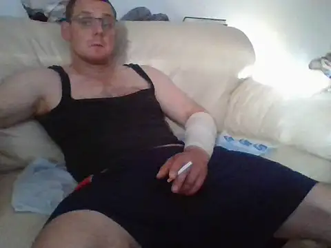 pauloooooborderrrr online show from July 28, 2026, 4:53 am