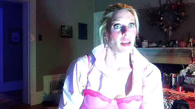 Glamazonx online show from October 28, 2025, 3:51 am