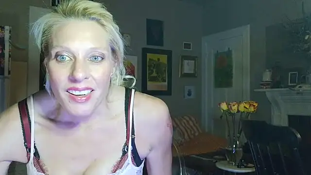 Glamazonx online show from January 6, 2026, 12:47 am