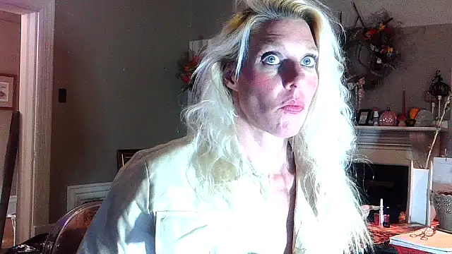 Glamazonx online show from October 29, 2025, 2:21 am