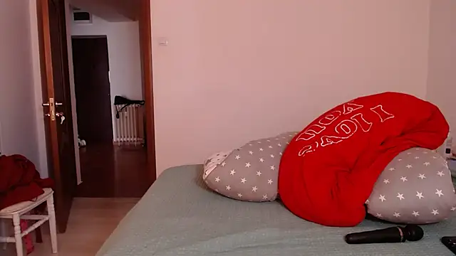 LadyyEvolet online show from April 24, 2026, 4:36 am