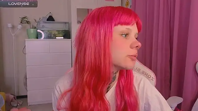 Snapshot of Britney_Lynch chatting on November 25, 2025, 7:36 pm Britney Lynch online show from November 25, 2025, 7:36 pm