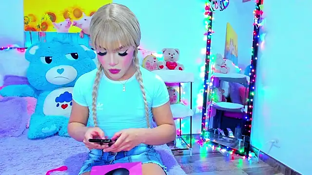 Snapshot of Candy_Candy__ chatting on February 8, 2026, 11:24 pm Candy Candy online show from February 8, 2026, 11:24 pm