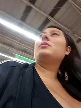 Snapshot of Celeem_ chatting on October 27, 2025, 11:05 pm Celeem online show from October 27, 2025, 11:05 pm