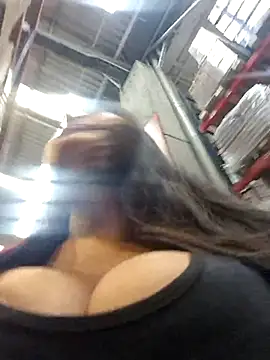 Snapshot of Celeem_ chatting on September 9, 2025, 9:46 pm Celeem online show from September 9, 2025, 9:46 pm