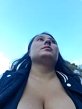 Snapshot of Celeem_ chatting on October 30, 2025, 9:44 pm Celeem online show from October 30, 2025, 9:44 pm