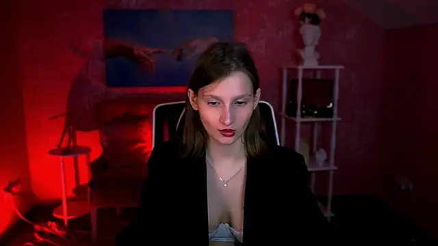 EllaHorton online show from April 14, 2026, 5:51 pm