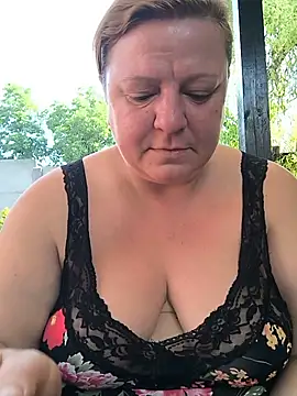 Snapshot of jusichka chatting on June 30, 2026, 5:40 am jusichka online show from June 30, 2026, 5:40 am