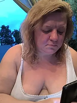 Snapshot of jusichka chatting on July 19, 2026, 6:15 pm jusichka online show from July 19, 2026, 6:15 pm