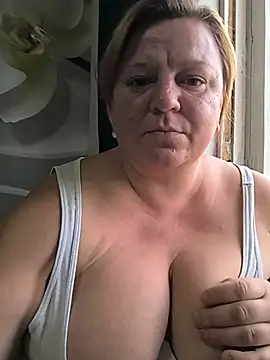 Snapshot of jusichka chatting on July 16, 2026, 5:10 pm jusichka online show from July 16, 2026, 5:10 pm