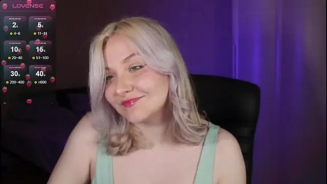 Snapshot of sensual_girrrl chatting on October 19, 2025, 7:49 pm sensual girrrl online show from October 19, 2025, 7:49 pm