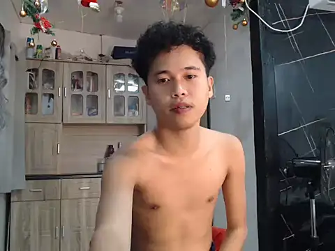 Snapshot of Asiantwink21 chatting on November 20, 2025, 2:40 pm Asiantwink21 online show from November 20, 2025, 2:40 pm