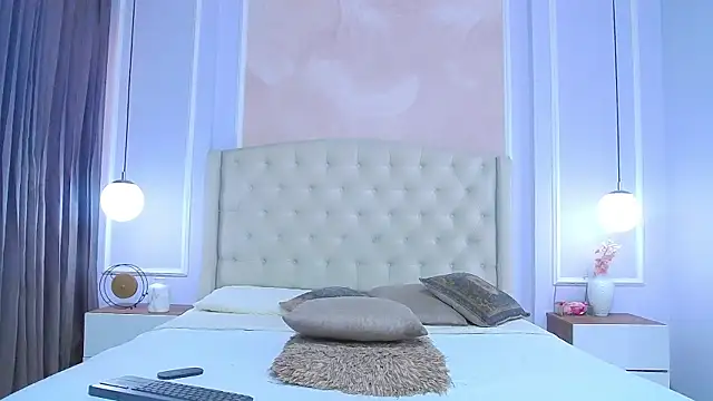 JoannaCox online show from November 5, 2025, 7:50 pm