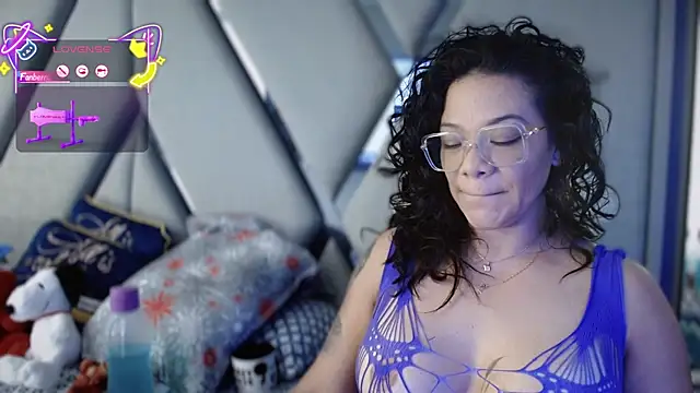 Snapshot of paula_daniela1 chatting on October 20, 2025, 9:37 pm paula daniela1 online show from October 20, 2025, 9:37 pm