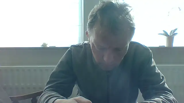 Snapshot of bertolini chatting on March 19, 2026, 1:11 pm bertolini online show from March 19, 2026, 1:11 pm