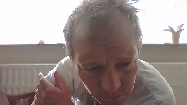 Snapshot of bertolini chatting on March 26, 2026, 8:23 am bertolini online show from March 26, 2026, 8:23 am