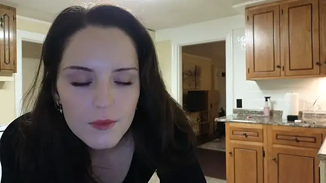 Snapshot of sexylilly69 chatting on November 24, 2025, 11:05 pm sexylilly69 online show from November 24, 2025, 11:05 pm