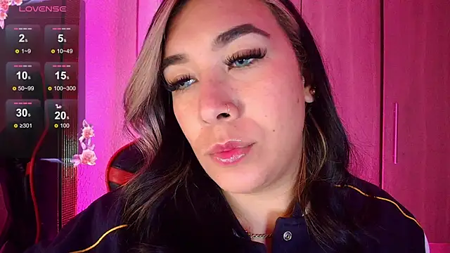 leahtemptation3 online show from June 29, 2026, 7:26 am