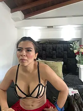 Snapshot of Arianna_Jones1 chatting on July 16, 2026, 4:59 pm Arianna Jones1 online show from July 16, 2026, 4:59 pm