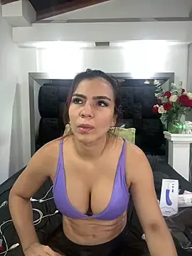 Arianna Jones1 online show from June 7, 2026, 2:17 am