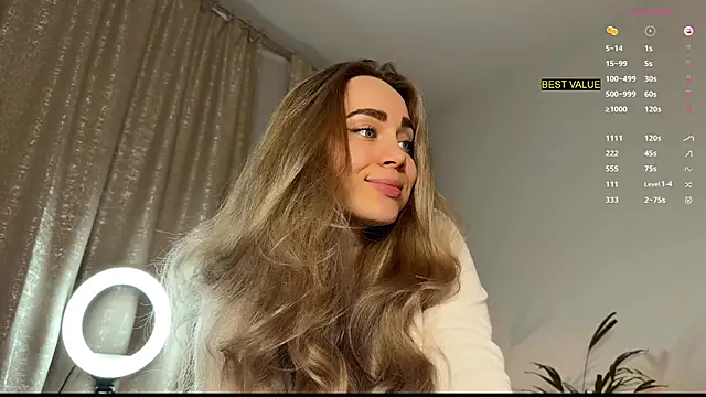 hotexclusive  online show from October 7, 2025, 7:37 pm