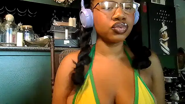 goddessdaisysky online show from June 28, 2026, 5:08 pm