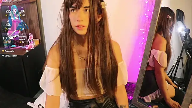 Snapshot of _lucy_white_ chatting on February 22, 2025, 3:56 am lucy white online show from February 22, 2025, 3:56 am