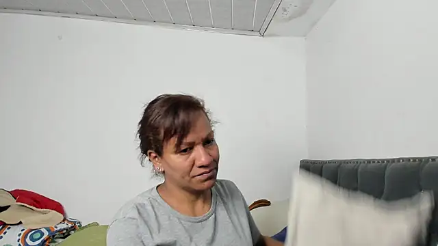 Laflaka22 online show from October 4, 2025, 12:34 am