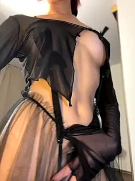 Evangeline Lawrence  online show from October 10, 2025, 3:24 pm